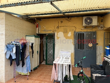 Foto Appartamento in Largo Benigno 10, Torre del Greco di 51 m² in vendita