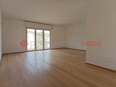 Foto Appartamento in monte zeda, Arona Centro di 110 m² con 3 locali