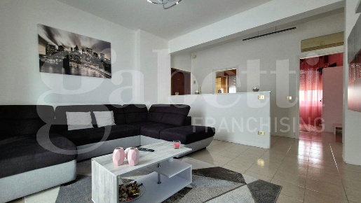 Foto Appartamento in Via Stradella 54/A, Piacenza Infrangibile di 110 m²