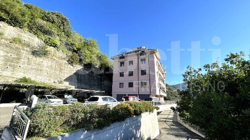 Foto Appartamento in TRE PINI, Genova Borgoratti di 108 m² con 4 locali