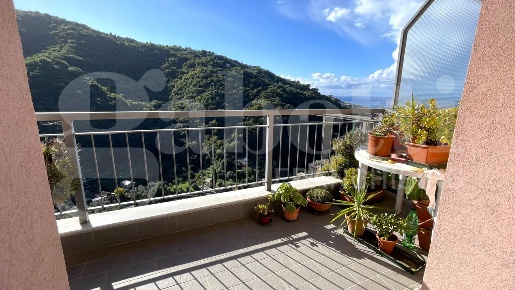 Foto Appartamento in TRE PINI, Genova Borgoratti di 108 m² con 4 locali