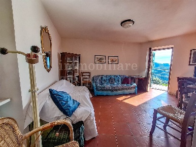 Foto Appartamento a Bolano Centro di 60 m² con 4 locali in vendita