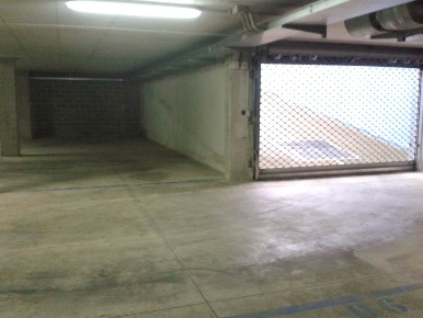 Foto Garage a Battipaglia Centro di 14 m² con 1 locali in affitto