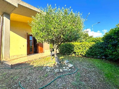 Foto Case semi ndipendenti a Gavorrano di 60 m² con 3 locali in vendita