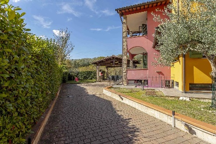 Foto Casa indipendente in via Madonna del Violo, Poggio a Caiano Centro