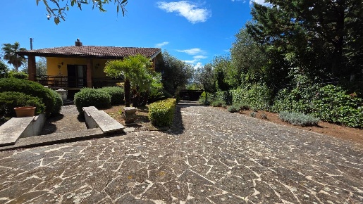 Foto Villa unifamiliare in Via Delle Viole 10, Sutri Fonte Vivola di 167 m²