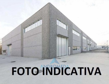 Foto Capannone industriale a Napoli Capodichino di 600 m² con 4 locali