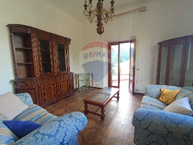 Foto Case semi ndipendenti a Bagni di Lucca Centro di 150 m² con 7 locali
