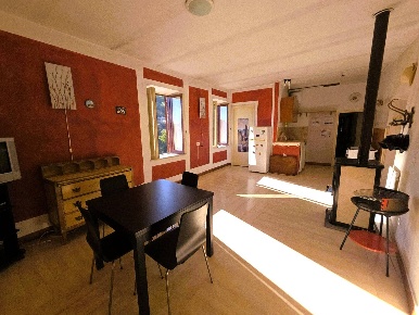 Foto Appartamento in via Cavour, Caprarola Centro di 49 m² con 3 locali