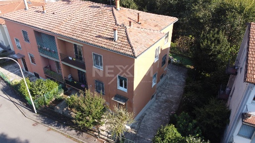 Foto Villa bifamiliare in Via Marabelli, Pavia Città Giardino di 223 m²