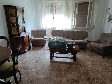 Foto Appartamento in via angelelli, Fabriano Centro di 110 m² con 4 locali