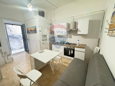 Foto Casa indipendente in VIA CASTROMARINO, Catania di 58 m² con 2 locali