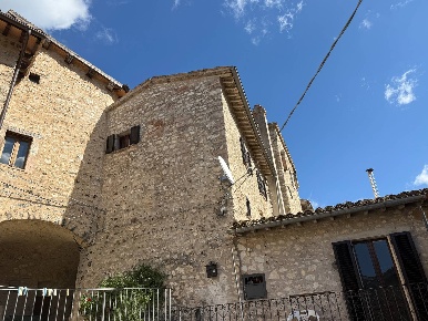 Foto Appartamento in Sant'Anatolia di Narco-frazione Caso, di 55 m²