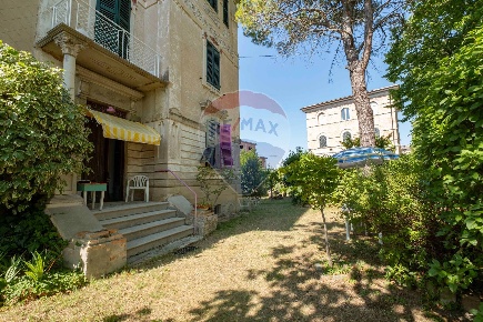 Foto Appartamento in Viale della Vittoria, Cupramontana Centro di 125 m²