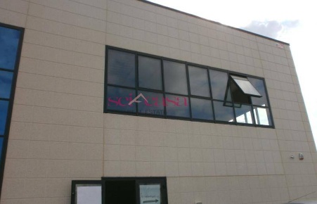 Foto Locale commerciale a Grosseto Braccagni di 450 m² con 1 locali