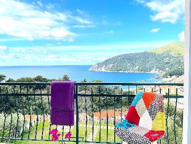 Foto Appartamento in Località Morteo, Moneglia Centro di 82 m² con 4 locali