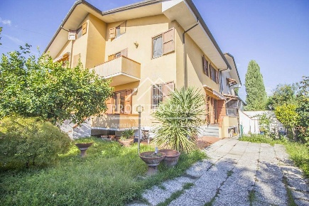Foto Casa indipendente in VIA DEL BERYACCHINO, Massarosa Massarosa Paese