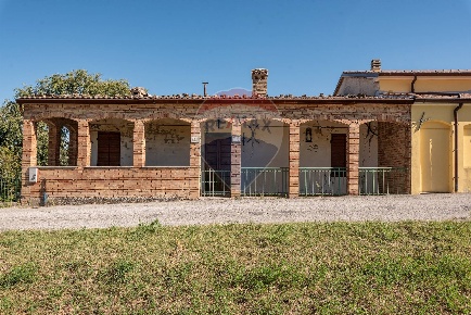 Foto Case semi ndipendenti in Via Rotorscio, Serra San Quirico di 170 m²