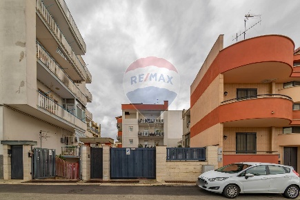Foto Appartamento in Via Rocco di Cillo, Triggiano di 91 m² con 4 locali
