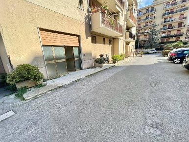 Foto Magazzino in Largo Girolamo Bellavista, Palermo di 20 m² in vendita