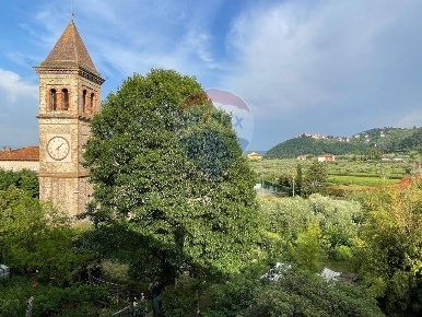 Foto Villa unifamiliare a Capannori Colle di Compito - Castelvecchio