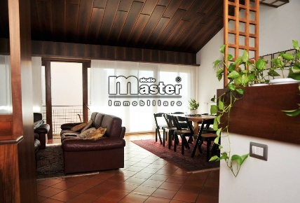 Foto Villa bifamiliare in ISTRANA CENTRO, Istrana Centro di 258 m²