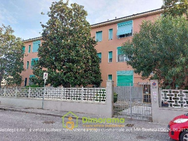 Foto Appartamento Livorno Sorgenti di 79 m² con 6 locali in vendita