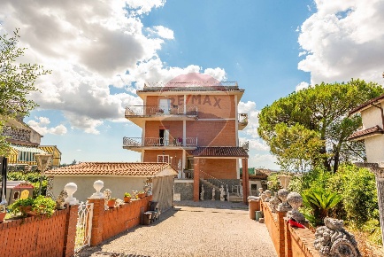 Foto Appartamento in via grecia, Guidonia Montecelio Marco Simone di 119 m²