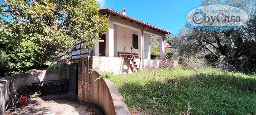 Foto Villa singola in Via Viterbo, Manziana di 150 m² con 5 locali