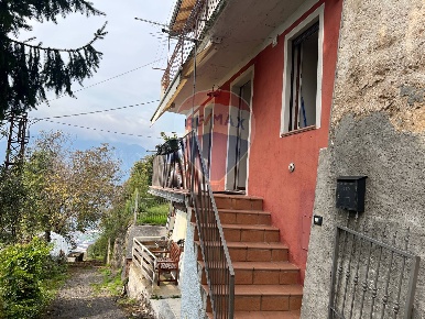 Foto Appartamento in via siniga, Pisogne di 65 m² con 3 locali in vendita