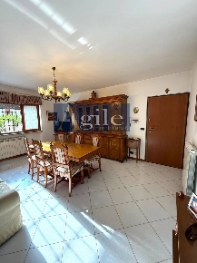 Foto Appartamento in via salaria, Castel di Lama di 150 m² con 5 locali