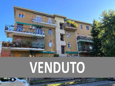Foto Appartamento in Via Carso, Arcore Centro di 82 m² con 3 locali