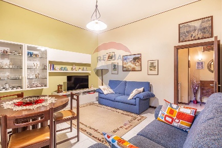 Foto Appartamento in Viale San Gimignano, Milano Lorenteggio di 85 m²