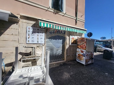 Foto Attività commerciale in corso del Popolo, Anzio Centro Storico