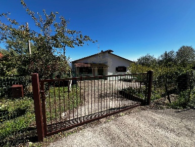 Foto Casa indipendente a Montefusco di 125 m² con 4 locali in vendita