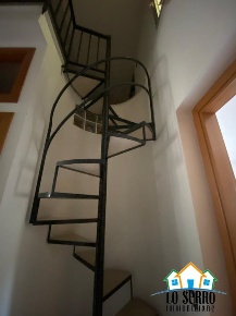 Foto Appartamento in VIA ROMA, Alcamo Centro di 85 m² con 3 locali