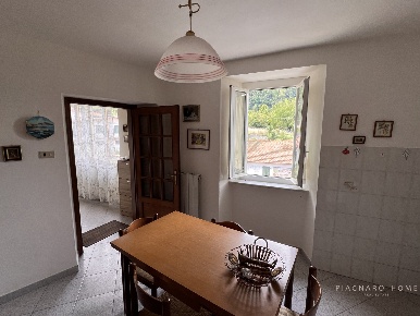 Foto Rustico in via Pozzo, Mulazzo di 137 m² con 5 locali in vendita