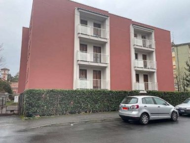 Foto Ufficio in Via Giovanbattista Aguggiari, Monza Amati - Stadio di 83 m²