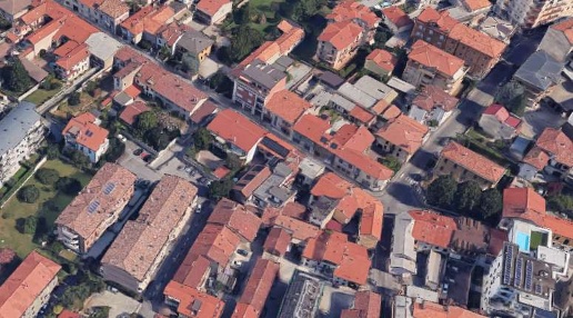Foto Box in Via Garibaldi, Giussano Centro di 15 m² con 1 locali in vendita