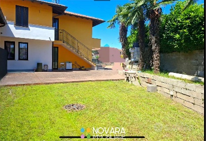 Foto Villa unifamiliare in xxv aprile 40, Borgo Ticino Centro di 240 m²