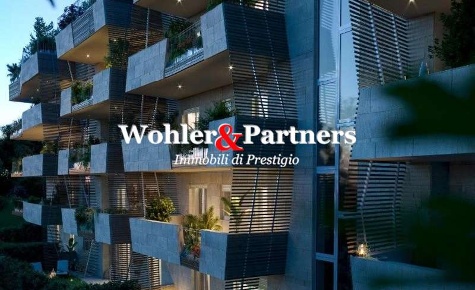 Foto Appartamento in via Cassia  175, Roma di 253 m² con 12 locali