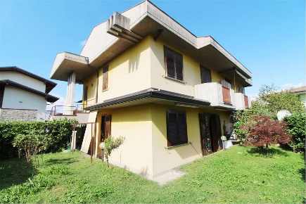 Foto Appartamento in via XXV APRILE 66, Dalmine Brembo, Mariano di 85 m²