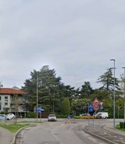 Foto Ufficio in Via Antonio Magarotto, Padova Chiesanuova di 698 m²