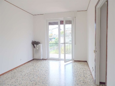 Foto Appartamento in VIA GRUGLIASCO 2, Verbania di 75 m² con 3 locali