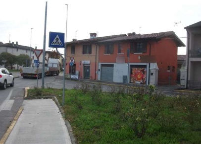 Foto Negozio in Via Roma, Gottolengo Centro di 110 m² con 1 locali