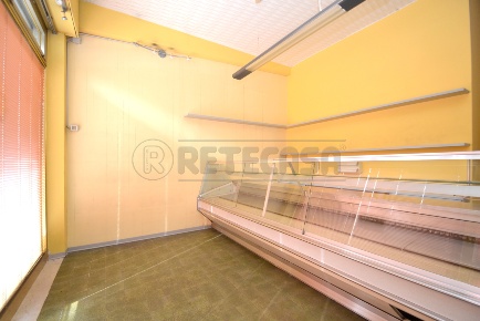 Foto Locale commerciale a Valdagno Centro di 60 m² con 3 locali in affitto
