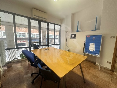 Foto Ufficio in Via Marconi 45, Bologna Centro Storico di 65 m² in affitto