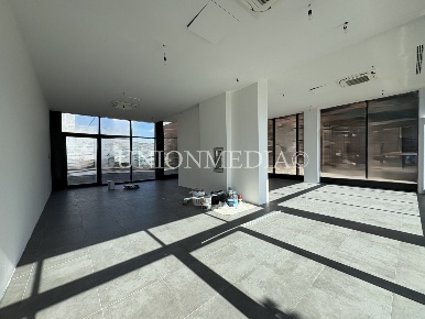 Foto Locale commerciale a Sarzana di 144 m² con 1 locali in affitto