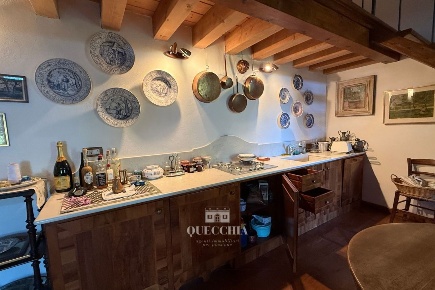 Foto Attico in Via Trezzolano  4, Verona Montorio di 297 m² con 3 locali
