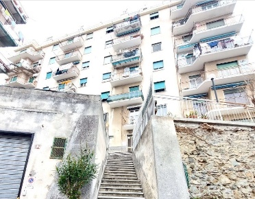 Foto Appartamento in Salita Lorenzo Cappelloni 8, Genova Pra' di 80 m²
